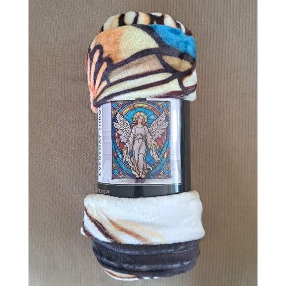 New Angel Stained Glass Plush Throw Blanket Gift Angelic Spiritual Religious NIP - Picture 5 of 5
